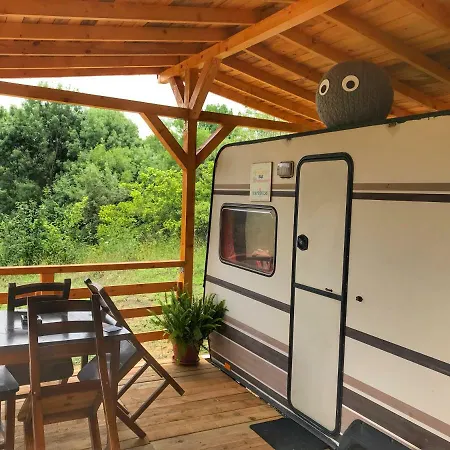And Caravans Kolevi Кемпинг