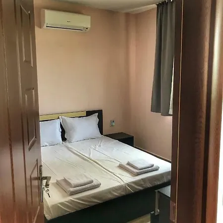 And Caravans Kolevi Кемпинг