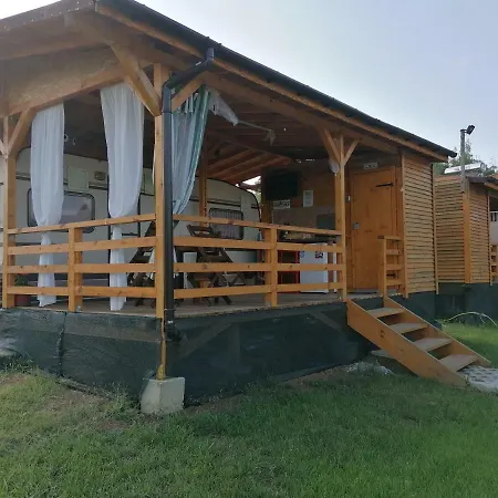 Кемпинг And Caravans Kolevi *