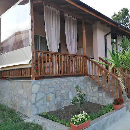 And Caravans Kolevi Кемпинг