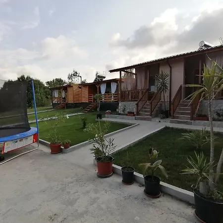 Кемпинг And Caravans Kolevi Царёво
